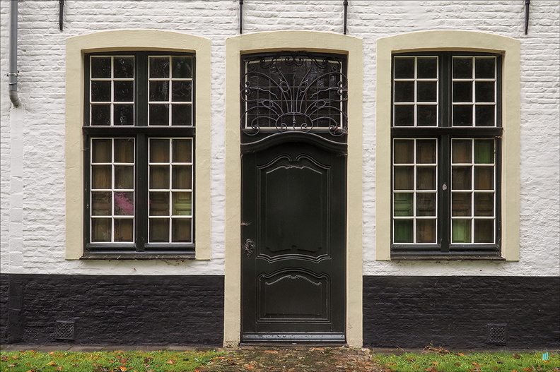 Beguinage house front