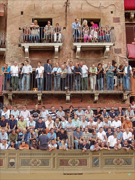 2007 08 13 094-Tribune-People-001 copie-733px.jpg