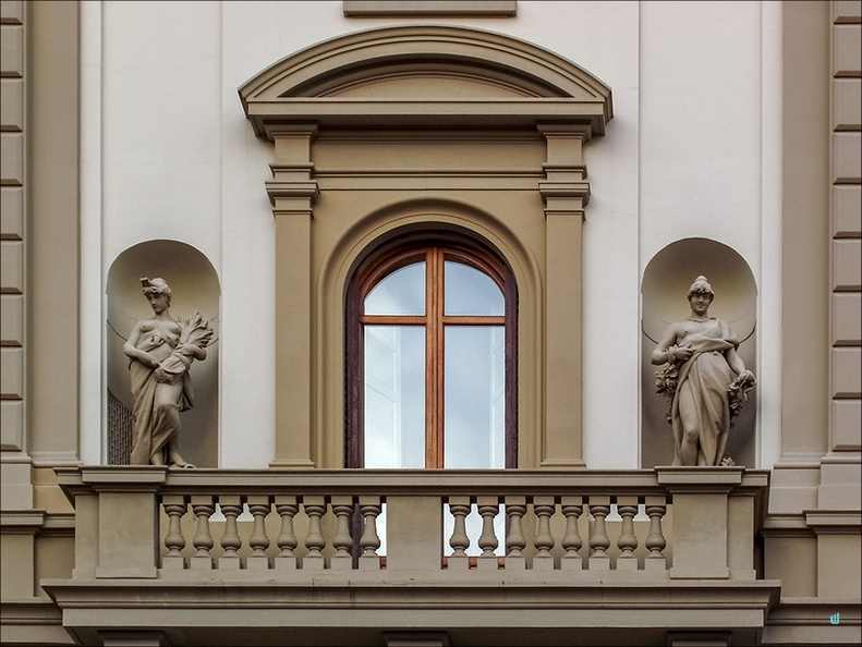 2007 08 19 300-balcon copie-733px