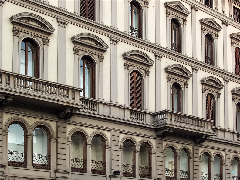 2007 08 19 301-facade copie-733px