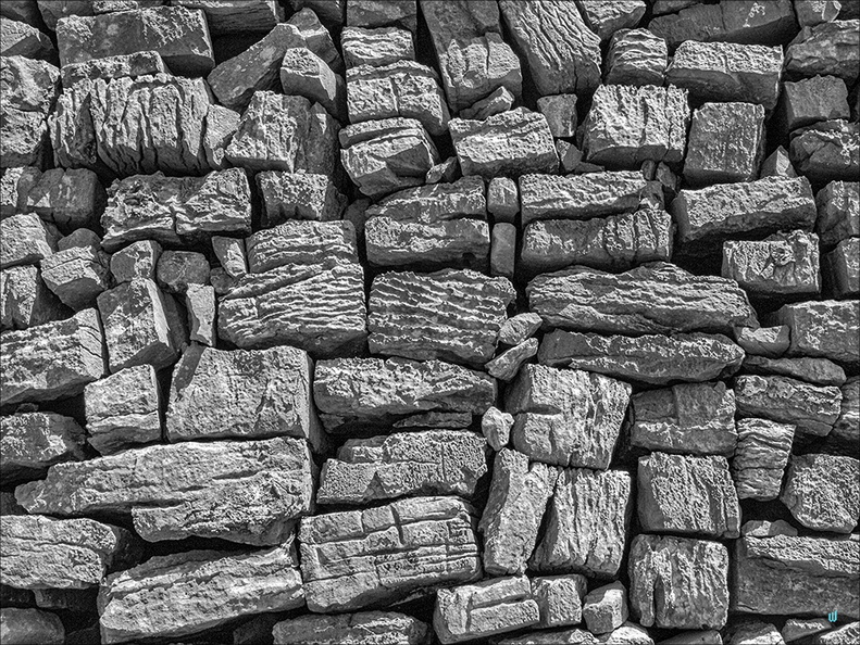 P6245148-da-stones-wall copie-733px