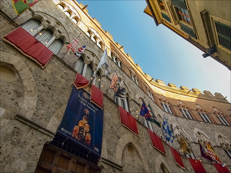 Siena - Palazzo-Chigi-Saracini