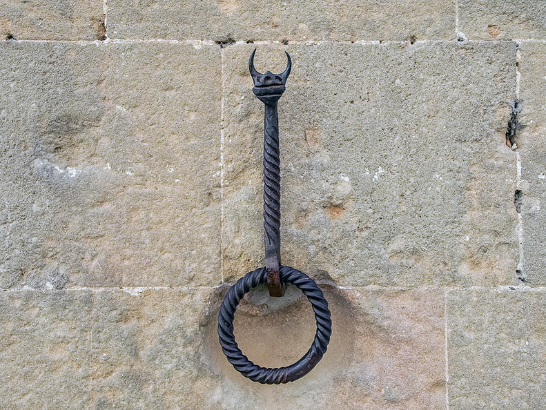 Antico anello per cavalli 