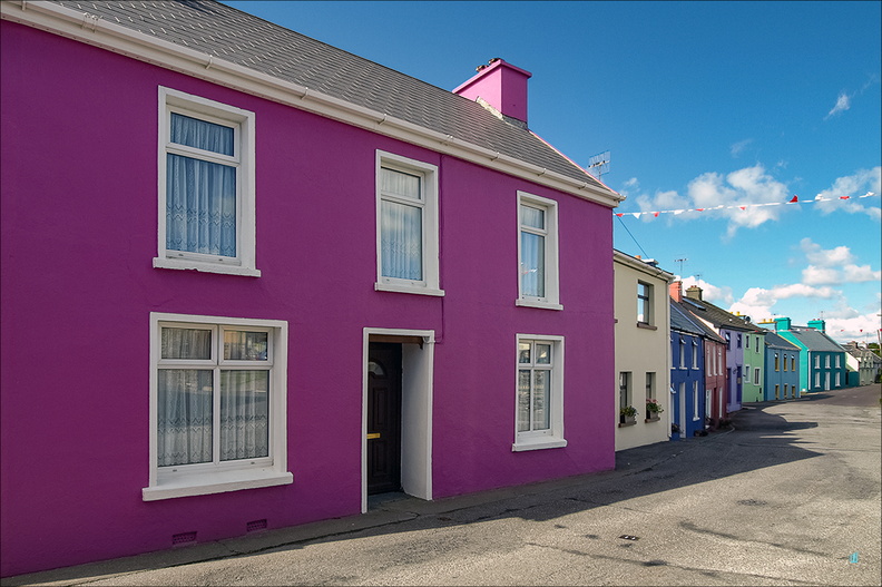 Eyeries - Colorful street 02