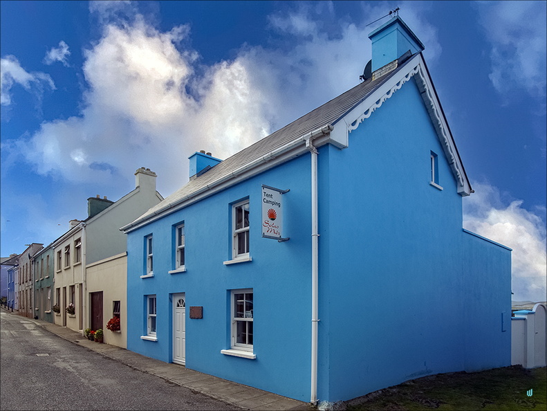 Eyeries - The blue house