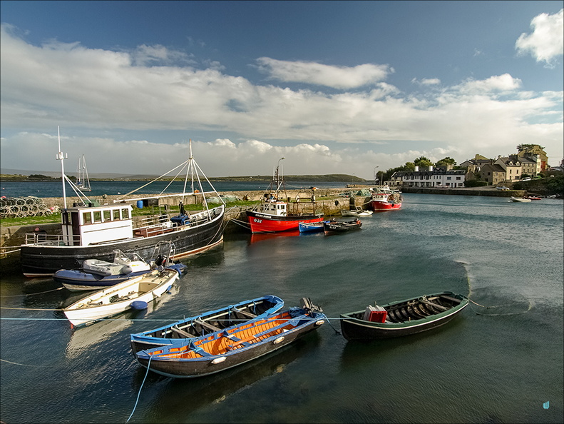 Roundstone Village 02