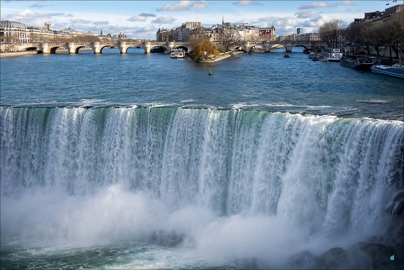Sur le Pont des Arts ...